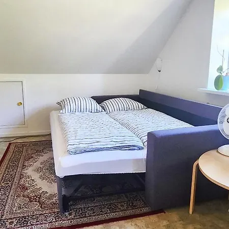 Quiet And Cozy Close To Nature In Villa. *