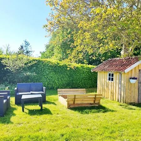Apartment Quiet And Cozy Close To Nature In Villa. *