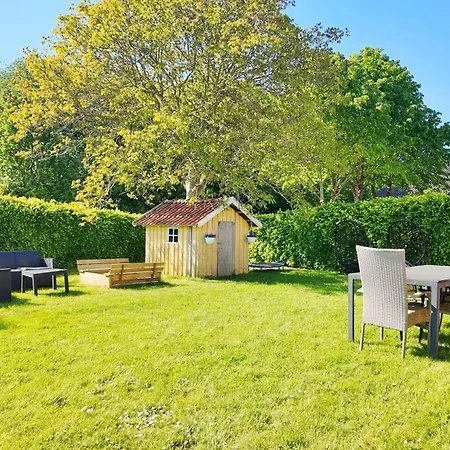 Apartment Quiet And Cozy Close To Nature In Villa. Tilst
